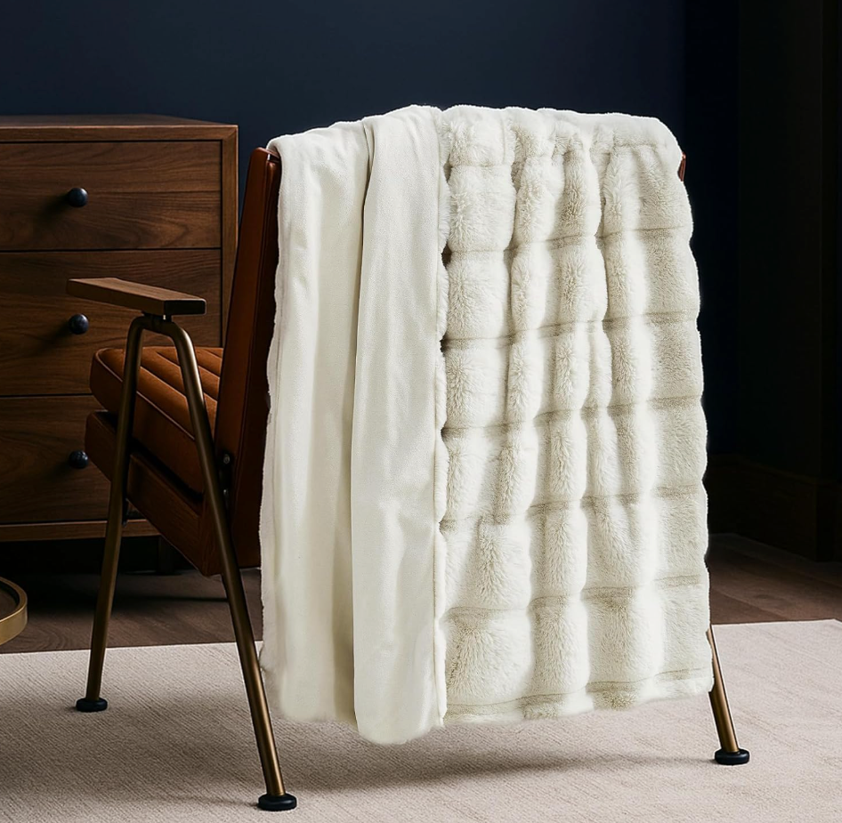 Maison Luxe Throw