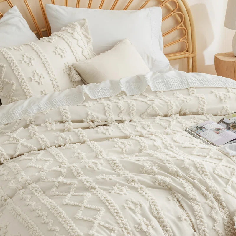 Lila Comforter Set