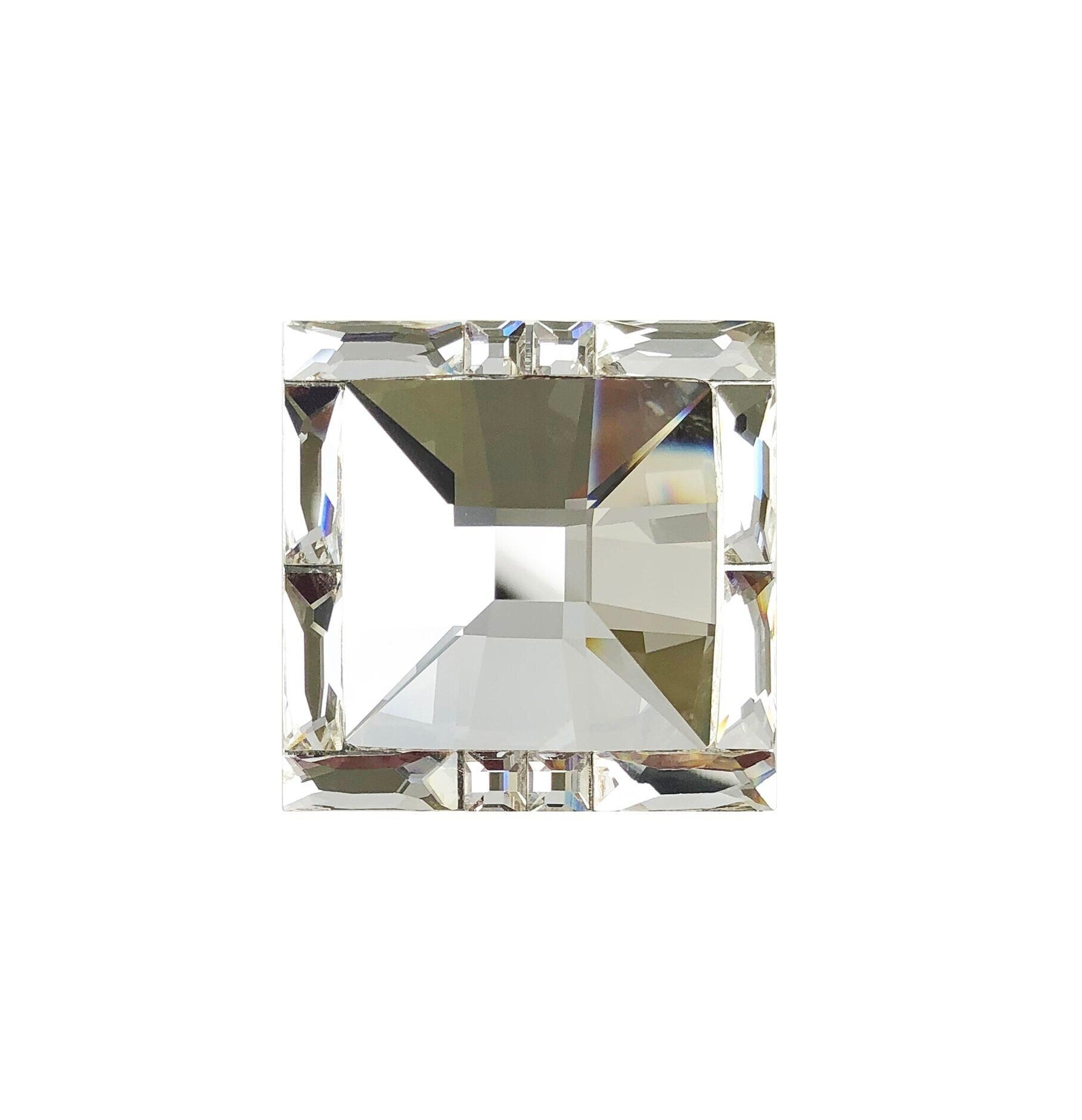 Dalia Square Crystal Knob With White Background